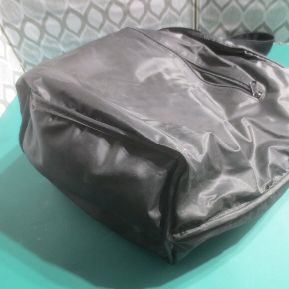 Jones New York Quilted Pattern Black Nylon Top Handle Purse. - Picture 10 of 10